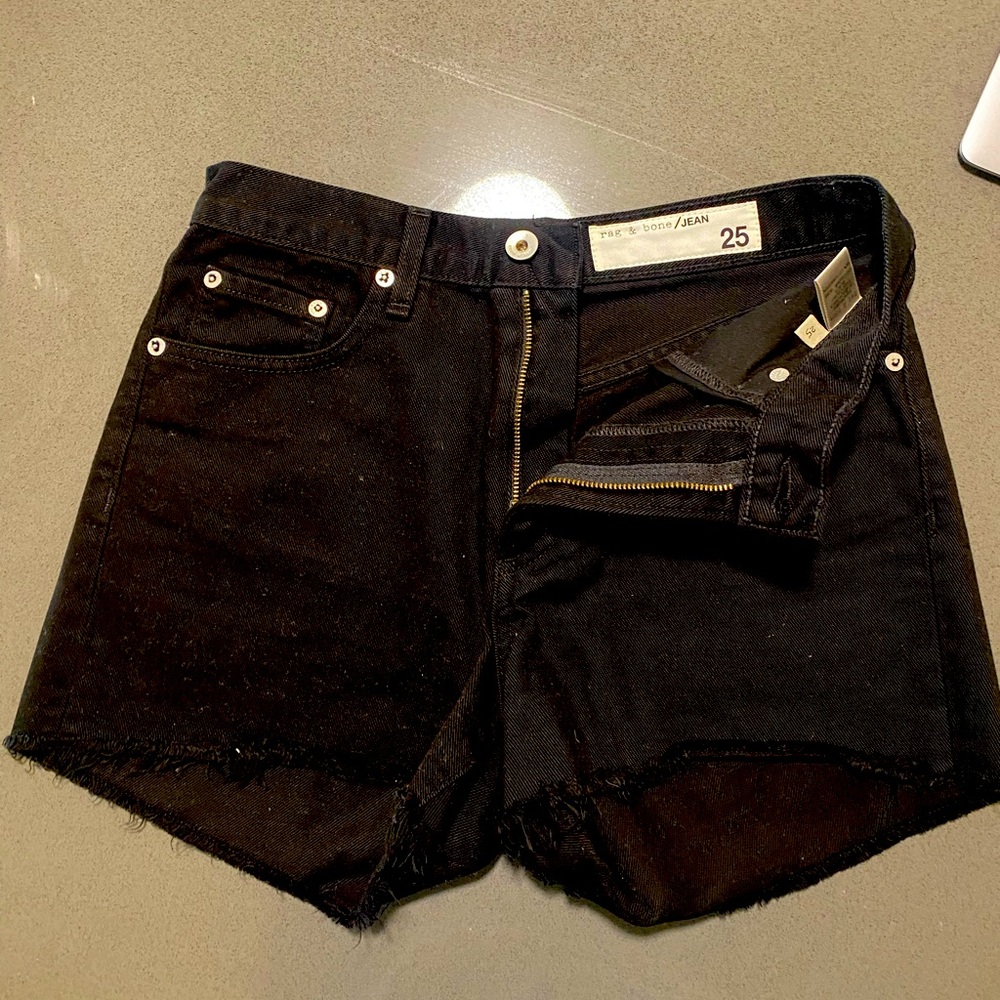 Rag & Bone Black Jean Shorts (never worn!). Size 25.